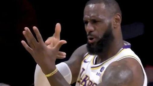 球探体育下载-东契奇38分13板10助攻湖人逆转掘金，穆雷28分想念约老师